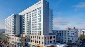 Dec 20, 2010 · just took a amex united card for the free checked bags, priority boarding, waived first year fee and a $50 statement credit for the flights back from portland. Downtown Portland Hotel Deals Offers Hyatt Regency Portland At The Oregon Convention Center