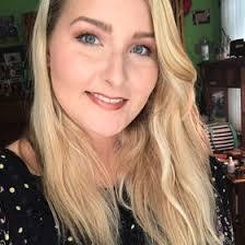 Shelby Burnham's Instagram, Twitter & Facebook