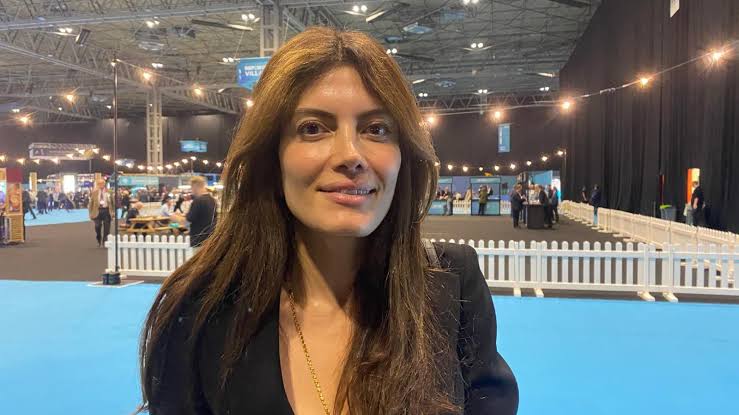 Reform UK hopefuls vie to share spotlight with Farage - BBC News