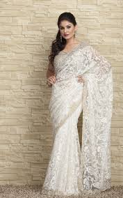 The Traditional Wear Which Symbolizes True Indian Women Beauty The Beautiful White Saree T Indian Bridal Dress White Indian Wedding Dress Sari Wedding Dresses