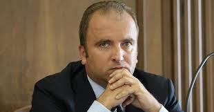 La giovane ministra della pubblica amministrazione dadone ha sbloccato le liquidazioni degli statali. Corruzione Iannone Governo Ignora Concorsopoli Ministro Dadone Risponde Dopo 10 Mesi E In Modo Superficiale Senatori Fratelli D Italia