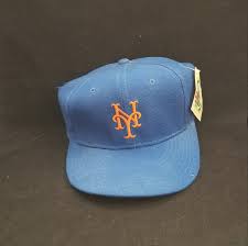 Vintage New York Yankees Baseball Cap Tag Still Attached Etsy Yankees Baseball Cap New York Yankees New York Yankees Baseball