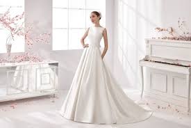 Täglich bestens informiert aus erster hand! Brautkleid In Munchen Perfektion Im Design Heiraten In Munchen