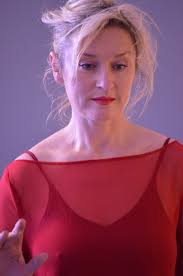 ᴍᴀxɪ´ꜱ ᴀɢᴇɴᴅᴀ: Amanda Coogan en la Cúpula Niemeyer