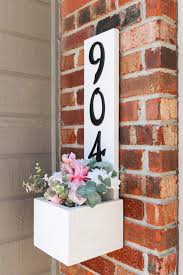 You might want to rethink your address sign when you see what this homeowner did. Diy House Number Planter Box Pretty Handy Girl