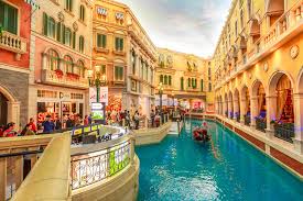 The Venetian Gondola Ride In Las Vegas - What You Need To Know
