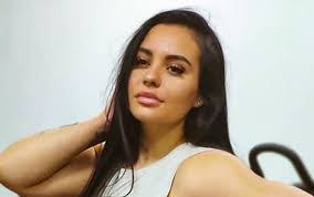 Linda Sousa's Instagram, Twitter & Facebook