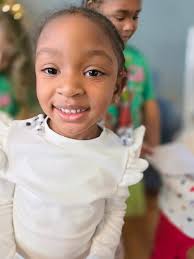 🎄✨ Our YMCA preschool elves were out and about spreading Christmas cheer  today! 🎅❤️ So proud of these little helpers for bringing big holiday  smiles! 🤗💚🎁