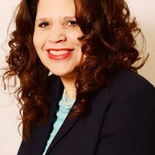 Evelyn Deloatch's Instagram, Twitter & Facebook