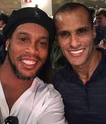 Ronaldinho era Magico!😍🎩