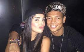 Luego de la reconciliación entre sara uribe y fredy guarín, además de su regreso a colombia, muchos se han preguntado qué pensará la exesposa del deportista, andreina fiallo, quienes duraron 14 años de casados y tuvieron dos hijos. Fredy Guarin Anuncia Su Separacion De Andreina Fiallo