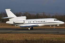 With three engines, the falcon 900 exists in several versions: History Of The Falcon 900 Blog