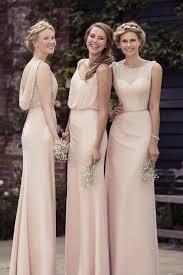 Lo que es fácil de entender puesto que la. Combinar Un Vestido Rosa Palo Para Una Boda Descubrelo Aqui