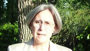 Merci à Caroline Houssin-Salvetat, Maire d’Avrillé pour son soutien.