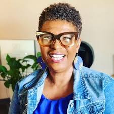 Amazon.in: Lorena Belcher: books, biography, latest update