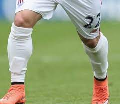 Shaqiri waden / steht xherdan shaqiri am mittwoch in genf im einsatz. Blick Sport So Sehen Die Schienbeinschoner Von Xherdan Shaqiri Aus Facebook