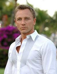 Daniel Craig Elegant And Short Hair Style Daniel Craig Daniel Craig James Bond People