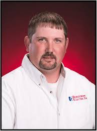 Aaron Bergstrom's Instagram, Twitter & Facebook