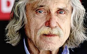 Johan derksen draait cd's uit eigen kast en probeert de luisteraars kennis te laten maken met muziek die ze doorgaans nooit op de radio horen of muziek die nostalgische gevoelens oproept. J5ioqdhhcb8jzm