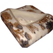 Pure laine vierge por cette couverture anti feu anti mité couleur beige taille 1 m50 sur 1 m parfait état aucune imperfection comme neuve. Couverture En Pure Laine Vierge Papillon