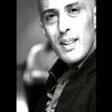 Listen to playlists featuring انا بكراش عليه