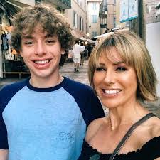 Gail Martens's Instagram, Twitter & Facebook