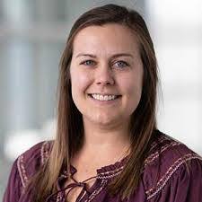 Katie Peer's Instagram, Twitter & Facebook