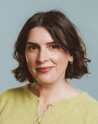 Lilly Sullivan's Instagram, Twitter & Facebook