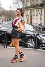 Platforms Are The Nostalgic Shoe Trend We Re So Excited To Wear In 2020 Fashion Platform Shoes Outfit Fashion Week