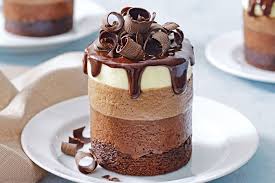 1001 Ideen Und Rezepte Fur Eine Torte Ohne Backen Mousse Au Chocolat Torte Mousse Rezepte Dessert Ideen