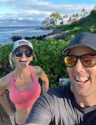 Help us Dream a little: Here was a week of our best life... Wife had a job  in Hawaii (rough) 1. Every morning we woke up early, worked out