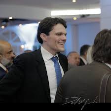 Daniel Willian Granado added a...