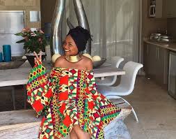 Si vous n'avez pas eu le temps de lire l'article ou j'ai eu partager plus de 100 modèles en pagne pour femmes, hommes et enfan. Modele Robe Pagne Ivoirien Galerie Robes En Pagne Wax African Print Dress Pagnific Sans Plus Attendre Voici Notre Selection En Esperant Qu Elle Pourra Vous Inspirez Pour Angelina Sentell