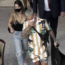 Twitter @maluma instagram @maluma contrataciones e informacion contrataciones@royaltyworldinc.com. Here Are The Photos Maluma Walks With His New Girlfriend On The Streets Of Miami Right Now Celebrities