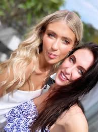 Rachel Daphne Turner (@RachelDTurner)