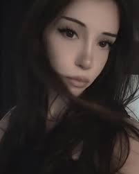 Hey there 👋🏻 I am new to this group so heavily expect this one to get  skipped over but please give it a chance. I am a variety streamer, who's  been streaming