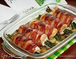 куриные рулетики с грибами и сыром в сливках в духовке Kurinye Ruletiki So Sparzhej Ingredienty Kurinoe File Sparzha Bekon