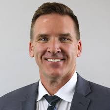 Lora Hawks's Instagram, Twitter & Facebook