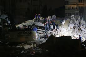 Cnn türk'e konuşan i̇zmir büyükşehir belediye başkanı soyer ise 20'ye yakım binanın yıkım ihbarını aldıklarını söyledi. Izmir In Deprem Tarihi Son 111 Yilda 6 Ve Uzeri Buyuklugunde 8 Deprem Yasadi