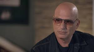 Watch Hollywood Medium With Tyler Henry Lala Kent, Jesse Tyler Ferguson,  Holly Robinson Peete S4 E4