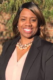 Donna Tull's Instagram, Twitter & Facebook