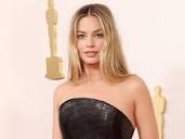 Margot Robbie Ditched Her Barbie Beauty Inspo for the 2024 Oscars ...