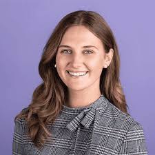 Laura Holleran's Instagram, Twitter & Facebook