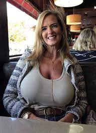 Old Women Natural Tits - 74 porn photo