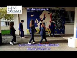 Je suis à la recherche d'une chanson africaine des années 90, c'est un clip qui se passe dans le désert du kalahari en afrique du sud, c'est une femme assez âgée je dirais qui porte des habits traditionnels très colorée ( je dirais que c'est une n'debele ) elle a une belle voix appesante et on y. Jerusalem La Chanson Sud Africaine Devient Un Succes Mondial France News Live