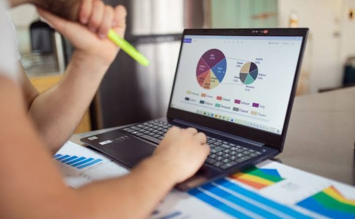 Apa Itu Ujian Online, Kelebihan beserta Kekurangannya - Studia