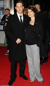 Последние твиты от peaky blinders (@thepeakyblinder). Tom Hardy S Fiancee Charlotte Riley Joins Him On Cast Of Peaky Blinders Season 2 Daily Mail Online