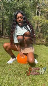 @yannahthefreaks video Tweet