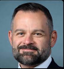 Four republicans join the democrats in protecting Ilhan Omar from being  booted.