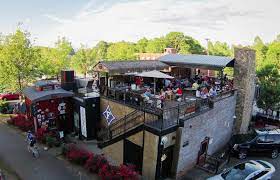 12 Restaurants With Incredible Rooftop Dining In South Carolina Rooftop Dining Travelers Rest Travelers Rest Sc